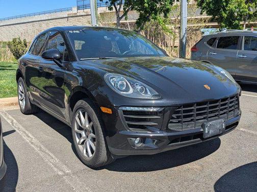 2017 Porsche Macan Base