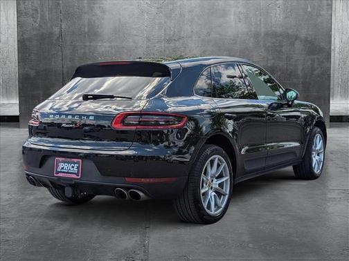 2017 Porsche Macan Base