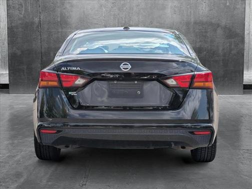 2020 Nissan Altima S FWD