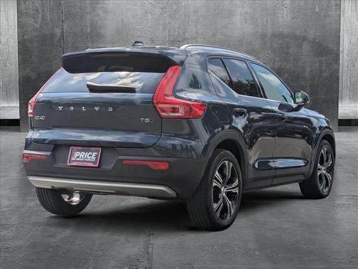 2022 Volvo XC40 T5 Inscription