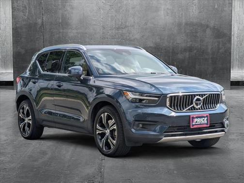 2022 Volvo XC40 T5 Inscription