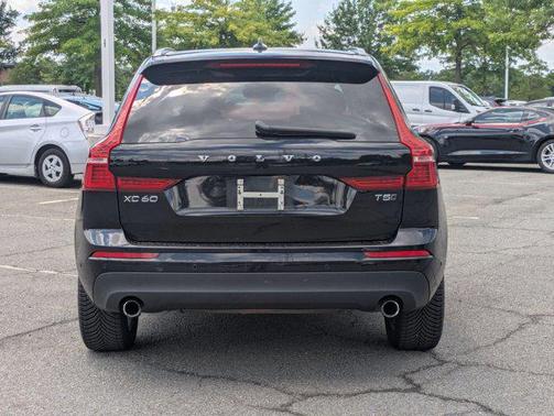 2018 Volvo XC60 T5 Momentum