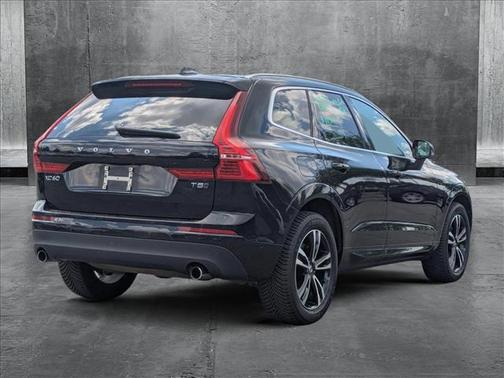 2018 Volvo XC60 T5 Momentum