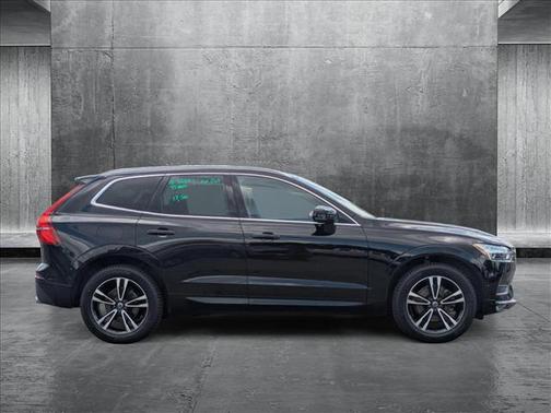 2018 Volvo XC60 T5 Momentum
