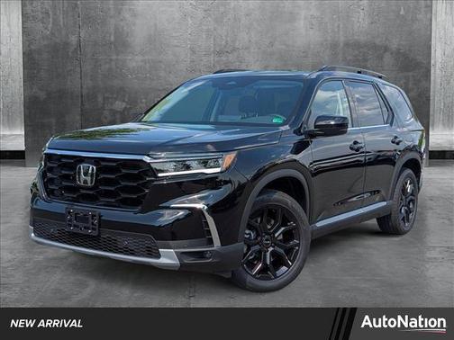 2025 Honda Pilot Touring 8-Passenger