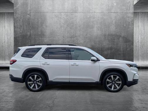 2024 Honda Pilot Touring 8-Passenger