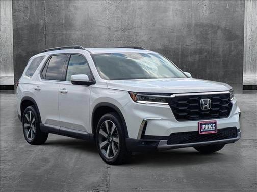2024 Honda Pilot Touring 8-Passenger