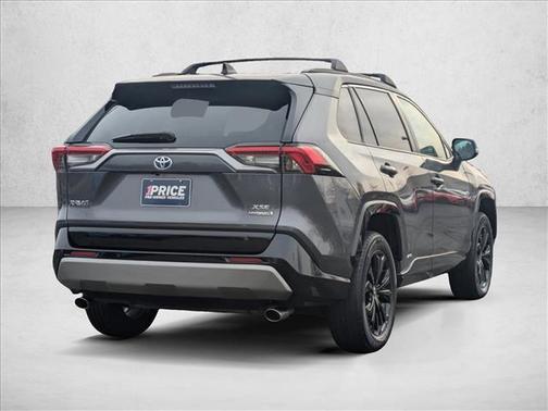 2022 Toyota RAV4 Hybrid SE