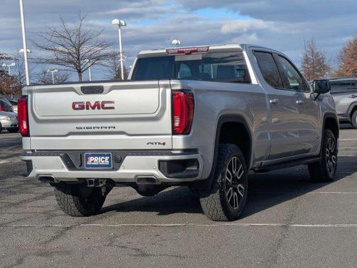 2022 GMC Sierra 1500 AT4