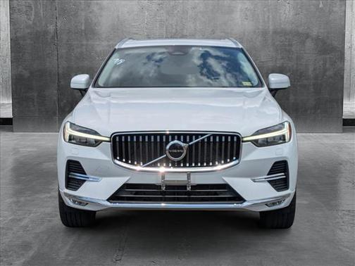 2022 Volvo XC60 B6 Inscription