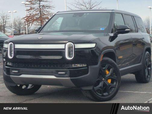 2023 Rivian R1S Adventure