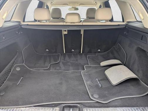 designo Cardinal Red Metallic 2018 Mercedes-Benz GLC 300 Base