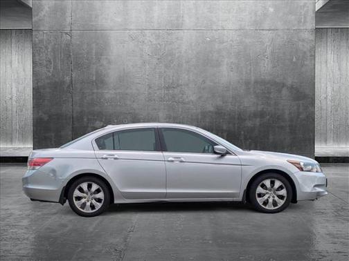2025 Honda Accord LX 1.5T