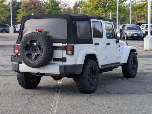 2013 Jeep Wrangler Unlimited Sahara