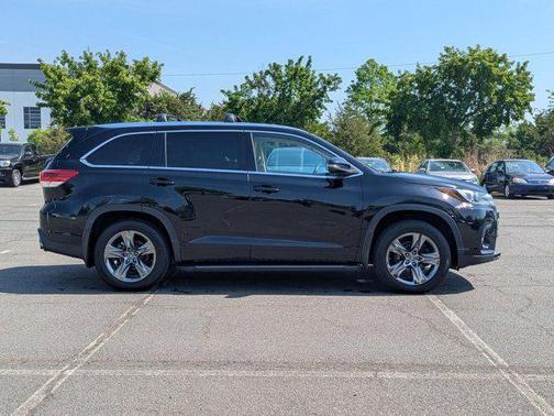 2017 Toyota Highlander Limited Platinum