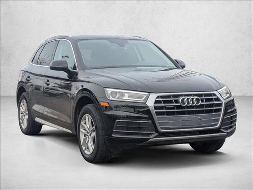 2020 Audi Q5 45 Titanium Premium