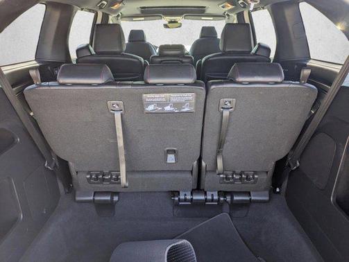 Platinum White Pearl 2025 Honda Odyssey Sport-L
