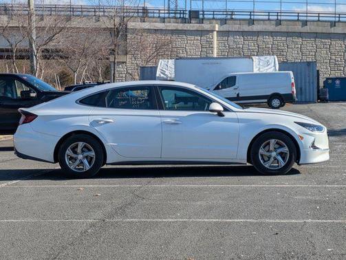 2021 Hyundai SONATA SE