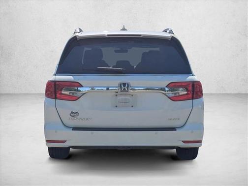 White Diamond Pearl 2019 Honda Odyssey Elite