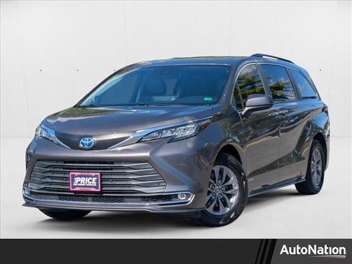 2021 Toyota Sienna XLE 7 Passenger
