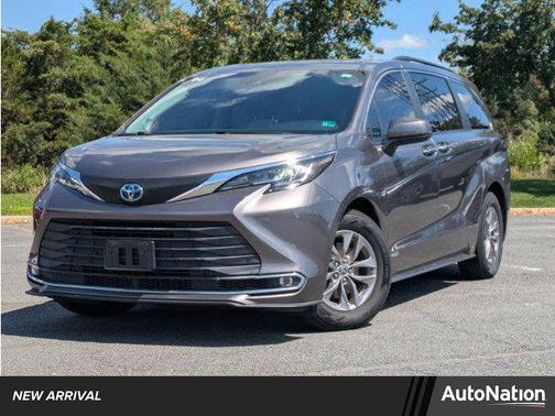 2021 Toyota Sienna XLE 7 Passenger