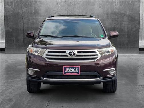 2011 Toyota Highlander SE