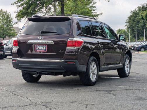 2011 Toyota Highlander SE