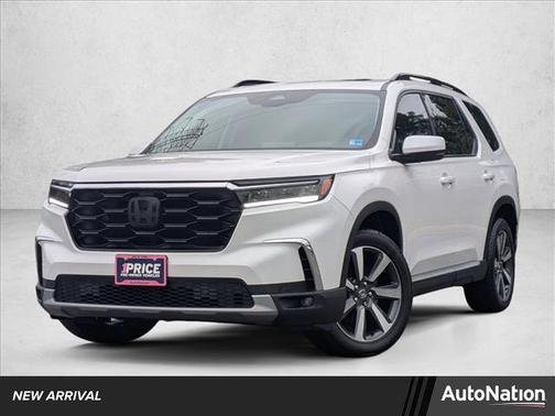 Platinum White Pearl 2025 Honda Pilot Touring 8-Passenger