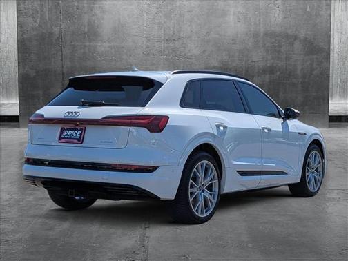 2021 Audi e-tron Prestige
