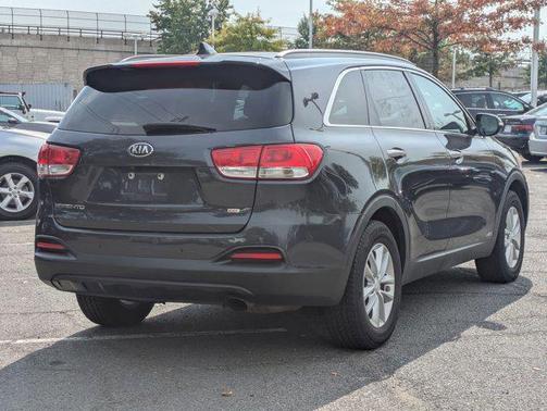 2018 Kia Sorento LX