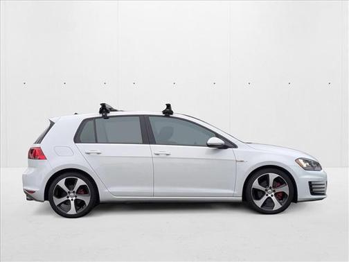 2015 Volkswagen Golf GTI 2.0T SE 4-Door