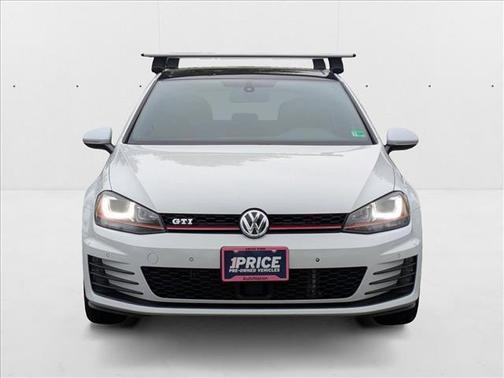 2015 Volkswagen Golf GTI 2.0T SE 4-Door