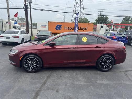 2015 Chrysler 200 S