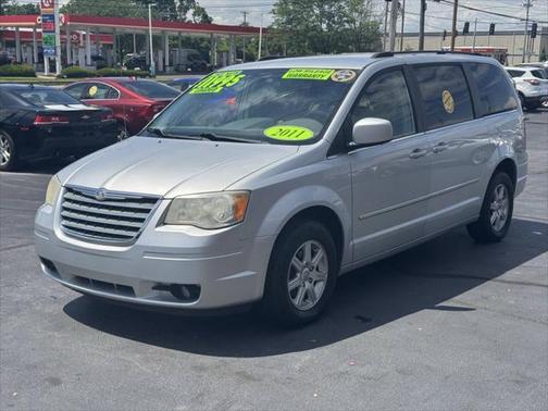 2010 Chrysler Town & Country Touring