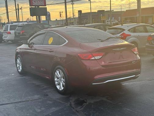 2015 Chrysler 200 Limited