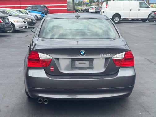 2007 BMW 328 328i 4dr Sedan