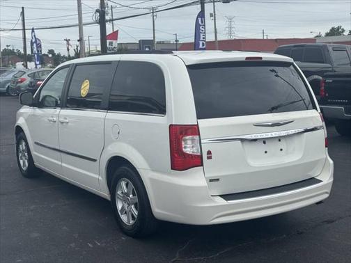 2011 Chrysler Town & Country Touring