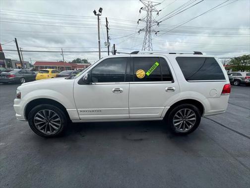 2016 Lincoln Navigator Select