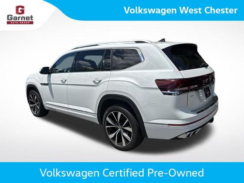 Opal White Pearl Effect 2024 Volkswagen Atlas 2.0T SEL Premium R-Line
