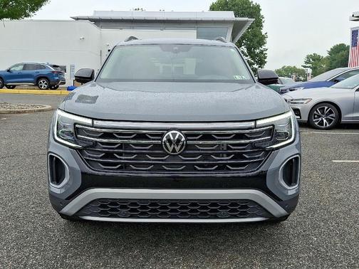 2024 Volkswagen Atlas 2.0T Peak Edition SE w/Technology