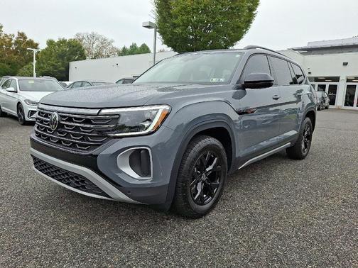2024 Volkswagen Atlas 2.0T Peak Edition SE w/Technology