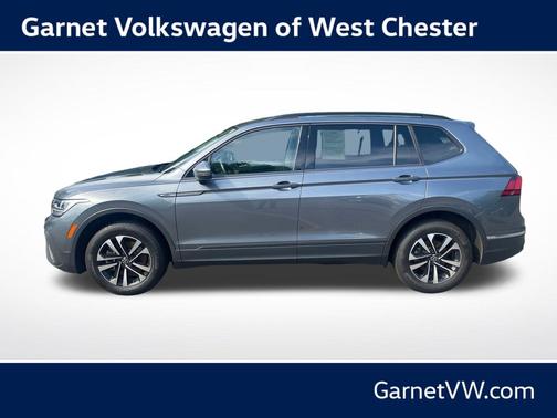 Platinum Gray Metallic 2024 Volkswagen Tiguan 2.0T S