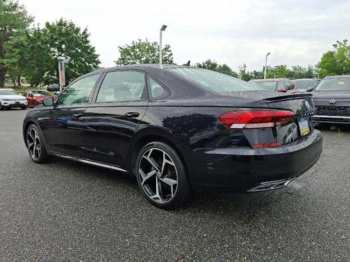 2020 Volkswagen Passat 2.0T R-Line