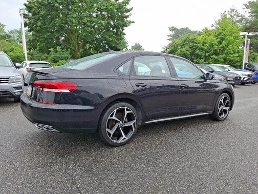 2020 Volkswagen Passat 2.0T R-Line