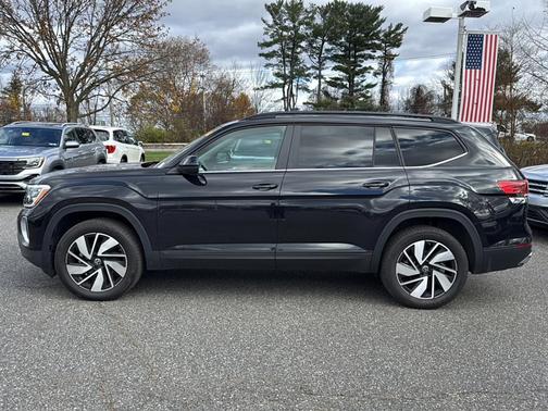 2025 Volkswagen Atlas 2.0T SE