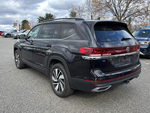 2025 Volkswagen Atlas 2.0T SE
