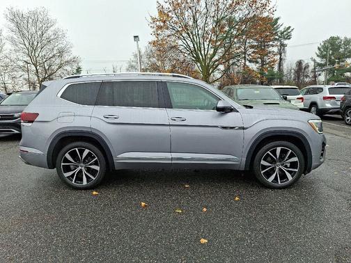 2025 Volkswagen Atlas 2.0T SEL Premium R-Line