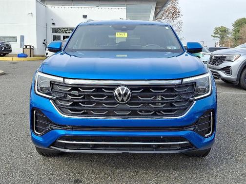 2024 Volkswagen Atlas Cross Sport 2.0T SEL R-Line