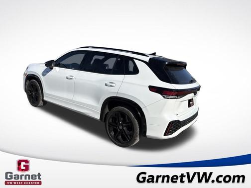 2025 Volkswagen Tiguan 2.0T SE R-Line Black