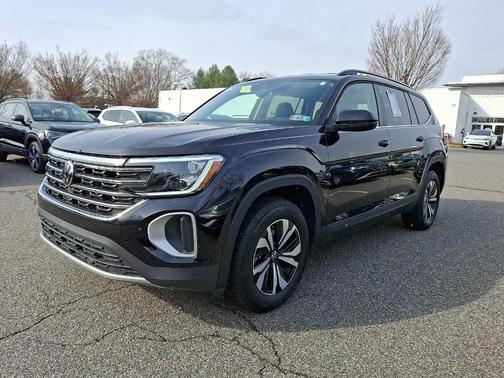 2025 Volkswagen Atlas 2.0T SE